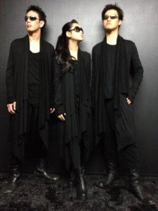ヤスユキイシイ(Yasuyuki Ishii)のシャツ(素材:綿、色:タン、レディース)【商品番号:B00BQZCB7I】